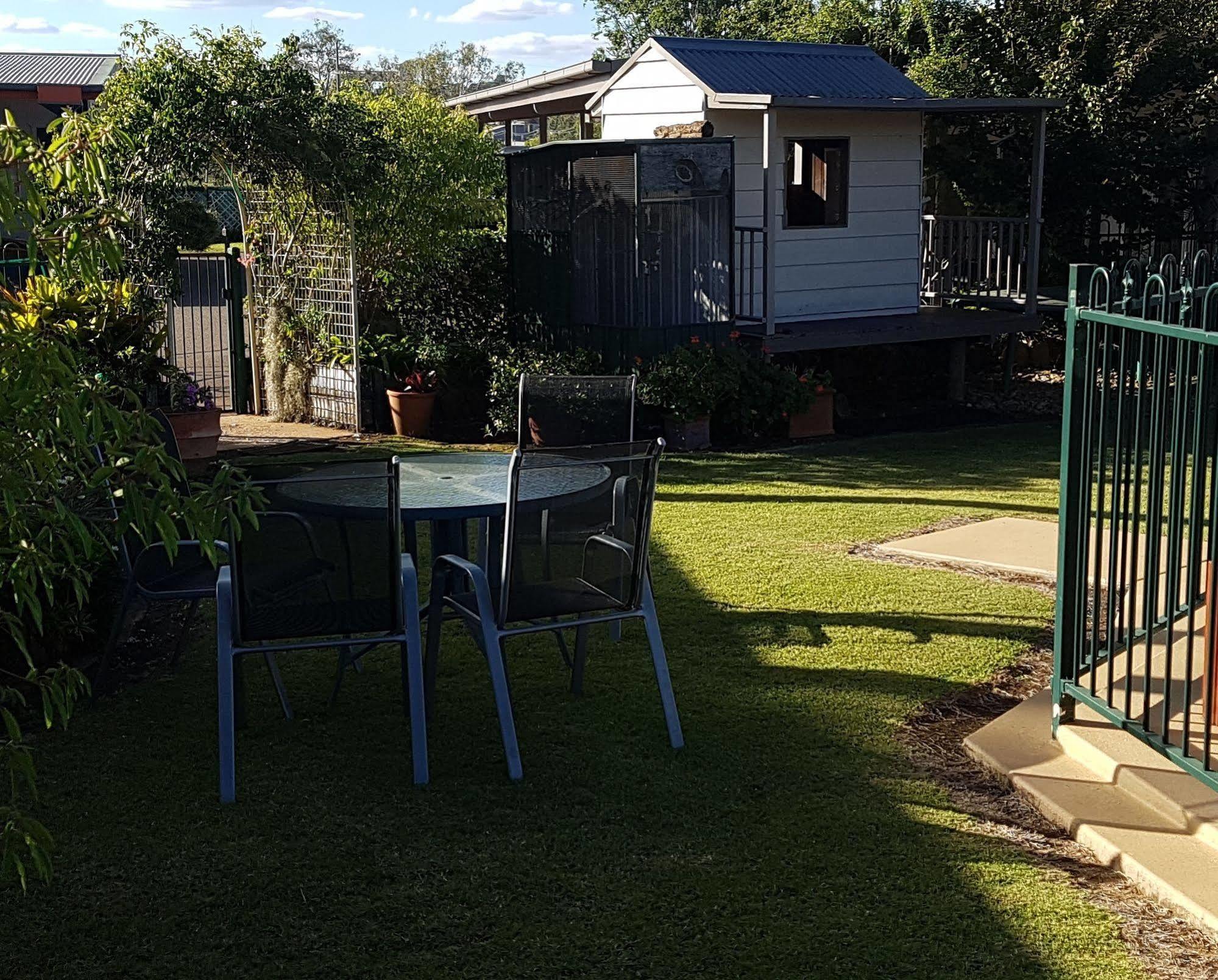 Kingaroy Country Motel Экстерьер фото